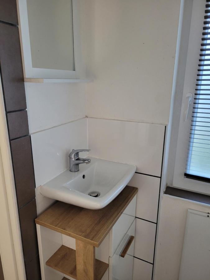 Haus Evelynchen Apartment 1 Deutschhof Fehrbellin Экстерьер фото
